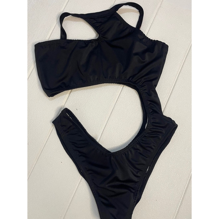 Body Black Cut Out 3087