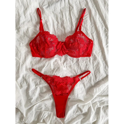 Conjunto Rojo De Encaje Floral 3616